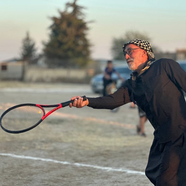 Köylülerin toprak kortta tenis keyfi
Ceylanpınar'da köylüler tenise merak s...