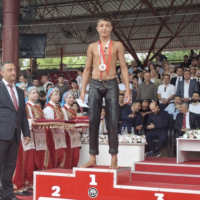 Kırkpınar'dan Manavgat'a çifte gurur