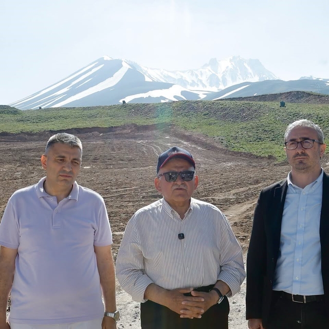 Başkan Büyükkılıç müjdeyi verdi: Erciyes'in Develi Kapısı'na yürüyen bant