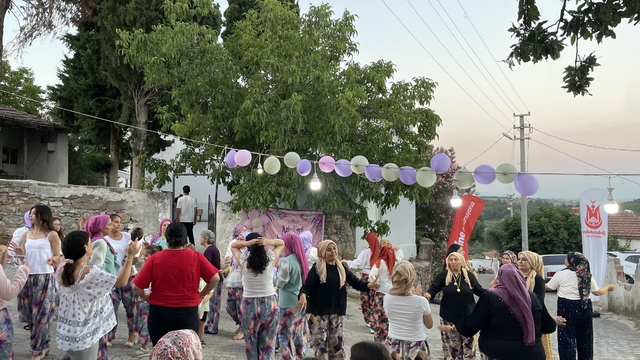 Kale Mahallesi'nde "Şalvar Gecesi" coşkusu