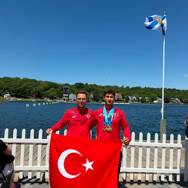 Muğlalı kanocu Rahmi Kaan Karahan'dan tarihi başarı
