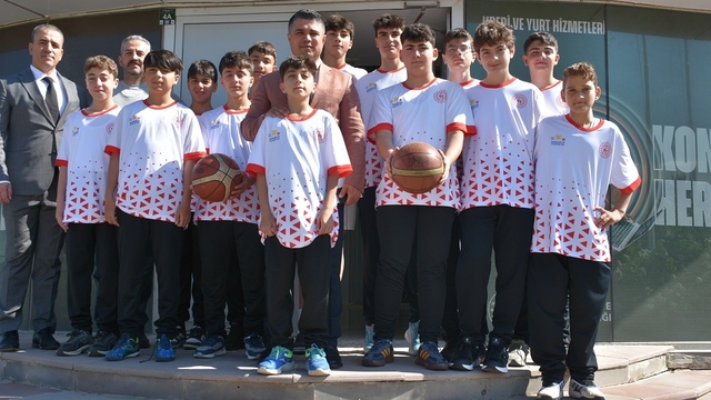 Potanın yıldız dev adamlarını Analig'e uğurlandı