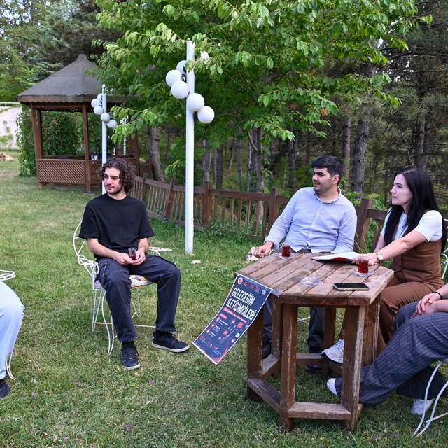 Kastamonu Üniversitesi Bilim Kafe'de geleceğin meslekleri konuşuldu