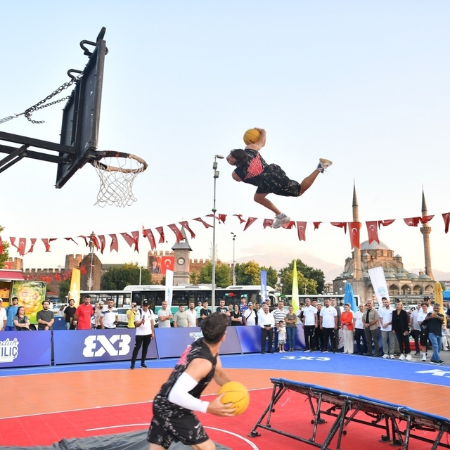 Dünya Kayseri'de buluşuyor:
Kayseri; FIBA 3X3 LİTE QUEST 2026 ile dünyanın...