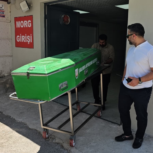 Battaniyeye sarılı cesedi bulunan kişi kurye çıktı; midesindeki uyuşturucu...