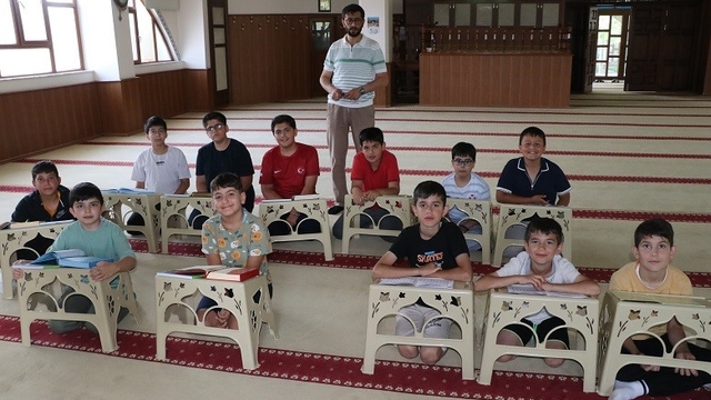 Erzincan'da yaz Kur'an kursları başladı, camiler çocuk sesleriyle şenlendi
