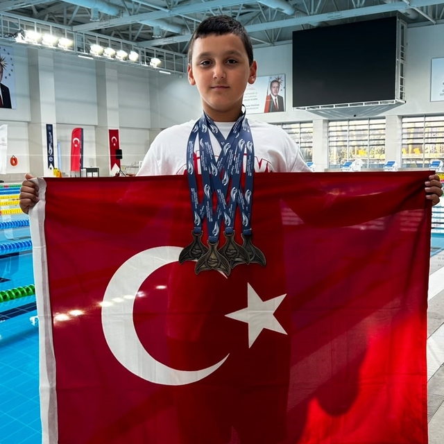 11 yaşındaki Karabüklü sporcudan Dünya Kupası'nda tarihi başarı