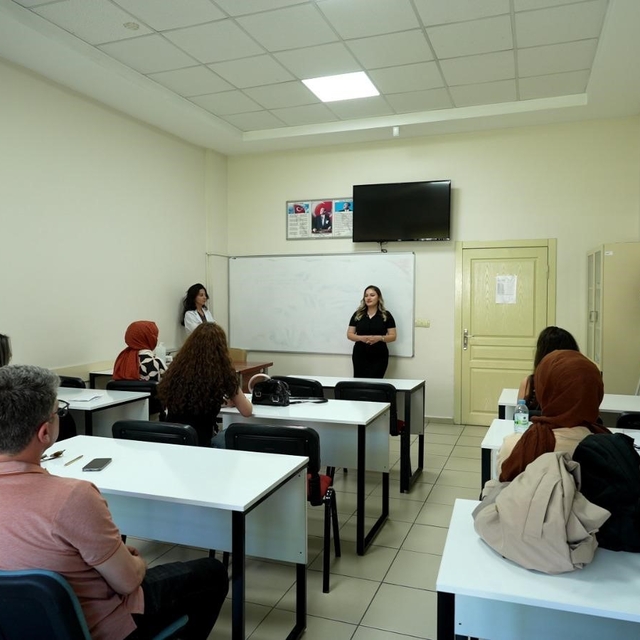 Ücretsiz İngilizce ve Almanca Konuşma Kulübü açıldı