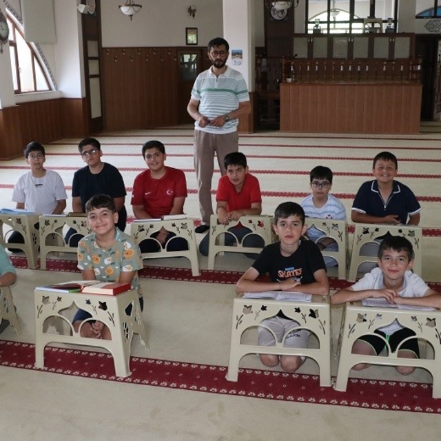 Erzincan'da yaz Kur'an kursları başladı, camiler çocuk sesleriyle şenlendi