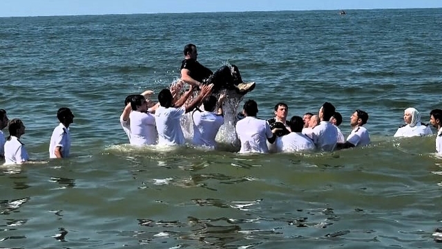 Denizcilik öğrencileri açık deniz stajına geleneksel etkinlikle uğurlandı