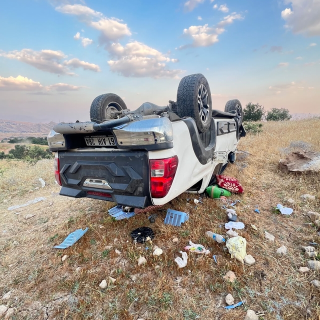 Şırnak'ta 3 aracın karıştığı kazada 1 kişi öldü, 11 kişi yaralandı
