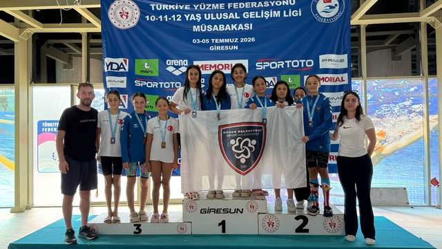 Yüzme sporunda toplam 14 madalya geldi