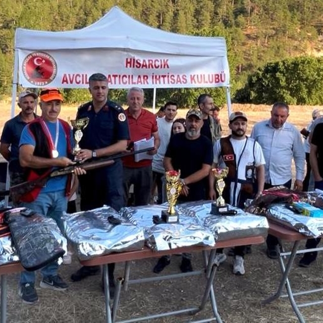 Hisarcık'ta atış yarışması düzenlendi