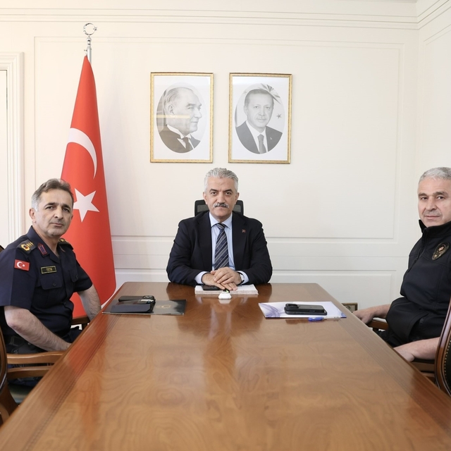 Düzce'de güvenlik ve asayiş tedbirleri masaya yatırıldı