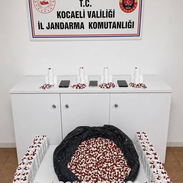 Kocaeli'de uyuşturucu operasyonunda 5 zanlı yakalandı