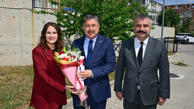 Eskişehir Valisi Yılmaz'dan Aile ve Sosyal Hizmetler İl Müdürlüğüne ziyaret