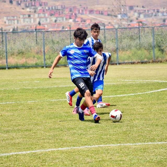 ANALİG Yıldızlar Futbol Müsabakaları Afyonkarahisar'da başladı