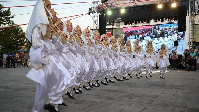 Kartepe'de Balkan esintisi