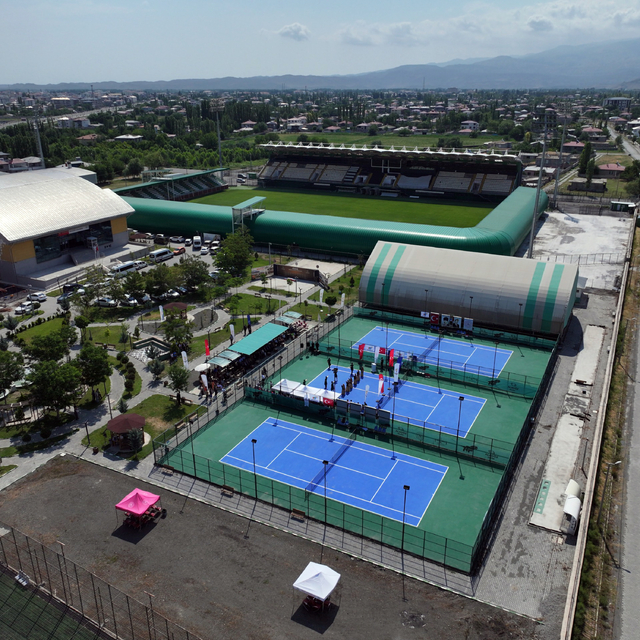 Iğdır'da 6. Kayısı Cup Tenis Turnuvası başladı