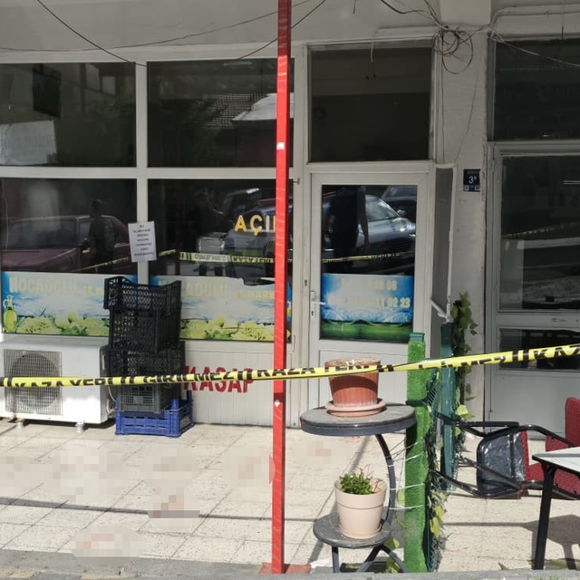 Esnaf tartışması kanlı bitti: 1 ağır yaralı