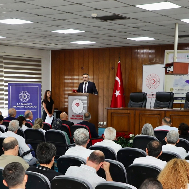 Ordu'da Gıda Kontrol Laboratuvar Müdürlüğü'ne analiz cihazı kazandırıldı