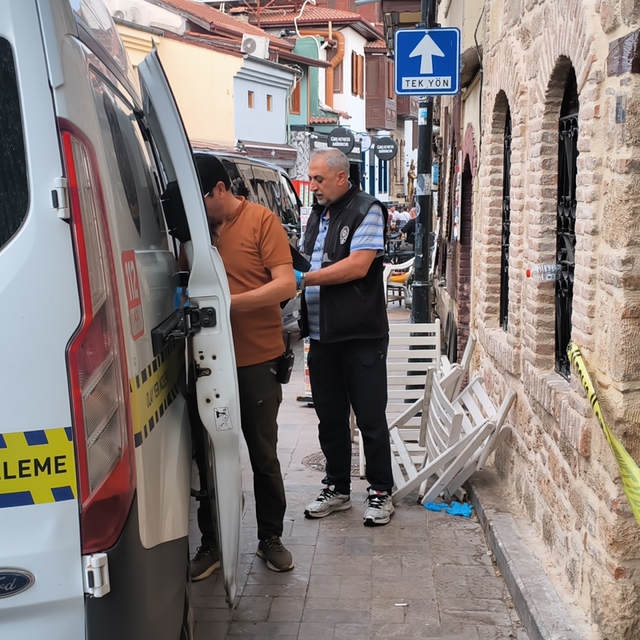 Antalya'da yaşayan Alman evinde ölü bulundu