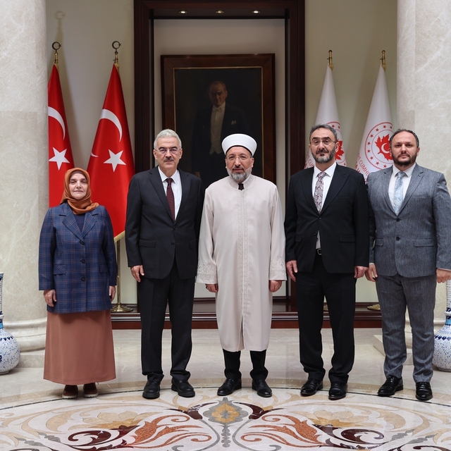 Diyanet İşleri Başkanı Arpaguş'tan Bursa Valiliği'ne ziyaret