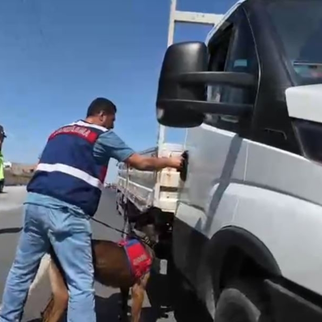 Tekirdağ'da dar sokaklarda huzur uygulaması: Bin 338 kişi sorgulandı