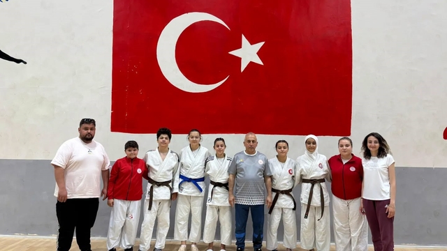 Kütahya Belediyespor judoda madalyaları topladı