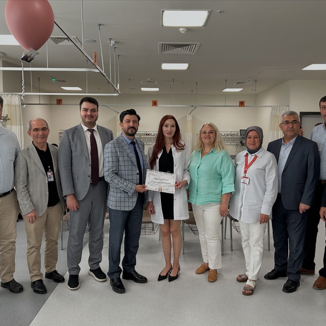 Kütahya Şehir Hastanesi'nde genel cerrahi uzmanı sevinci