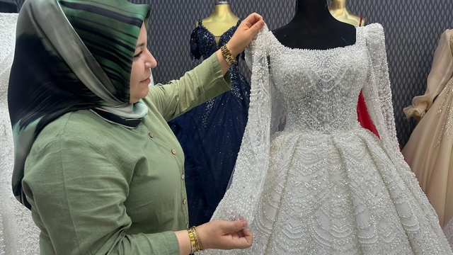 Bu sezon dantel ve kaburga gelinlik modelleri revaçta
Yaz sezonuyla birlikte gelinlik satışları hareketlendi