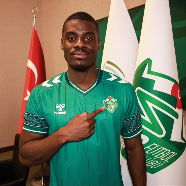 Iğdır FK, Loc Robert Kouagba ve Ahmet Köse'yi kadrosuna kattı