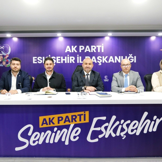 AK Parti'de değerlendirme toplantısı