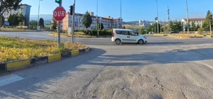 Feci kazaların yaşandığı kavşakta kırmızı ışık ihlali kamerada
Kırmızı ışık...