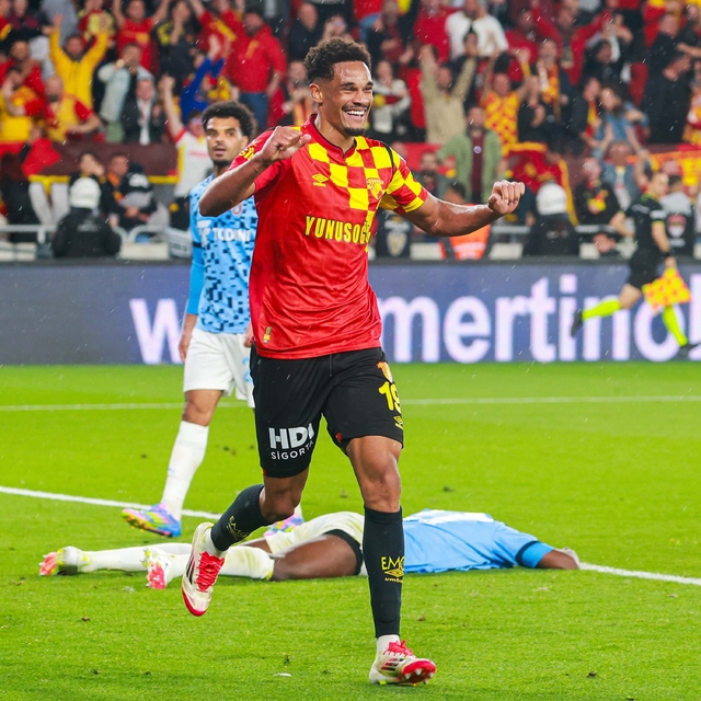 Göztepe'ye Emersonn'dan servet geliyor