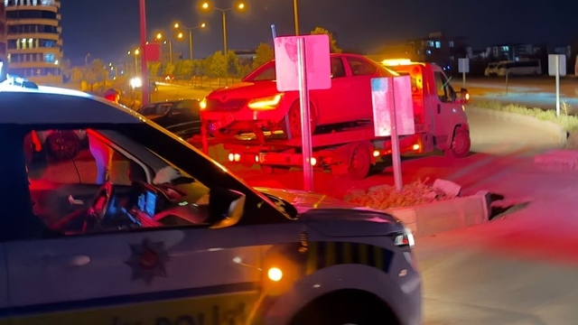 Otomobil refüje çıktı