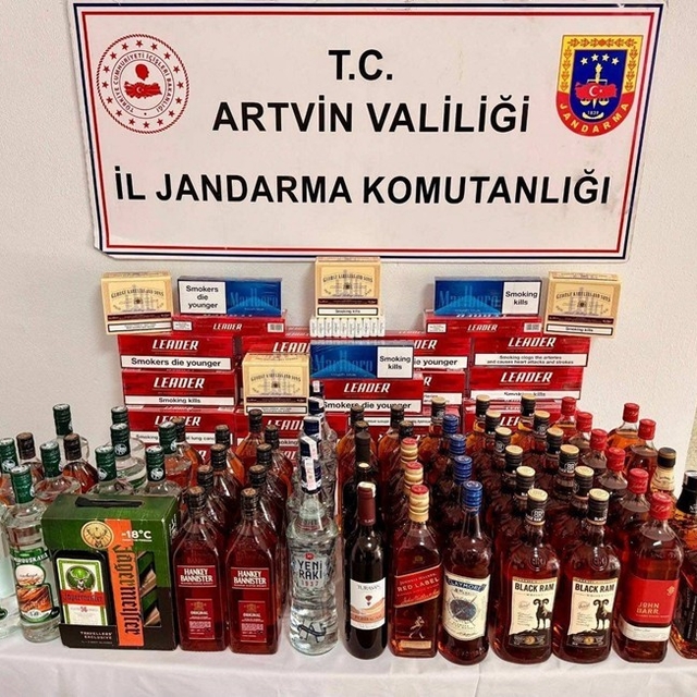 Artvin'de jandarmadan kaçakçılık operasyonu