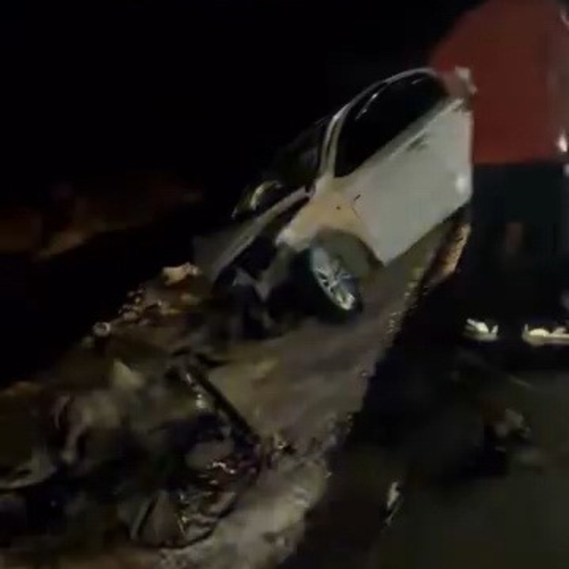 Adıyaman'da iki araç çarpıştı: 4 yaralı