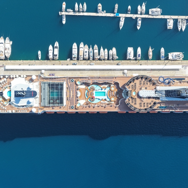 "MSC Divina" kruvaziyeri Marmaris'e 4 bin 84 turist getirdi