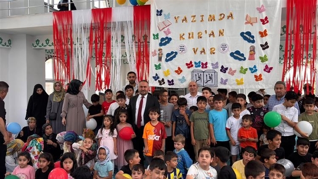 Hakkari'de yaz Kur'an kursları dualarla başladı