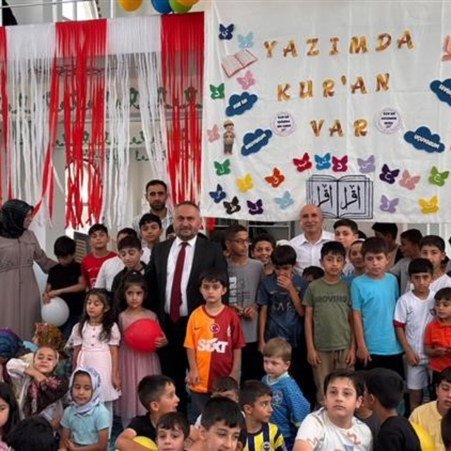 Hakkari'de yaz Kur'an kursları dualarla başladı