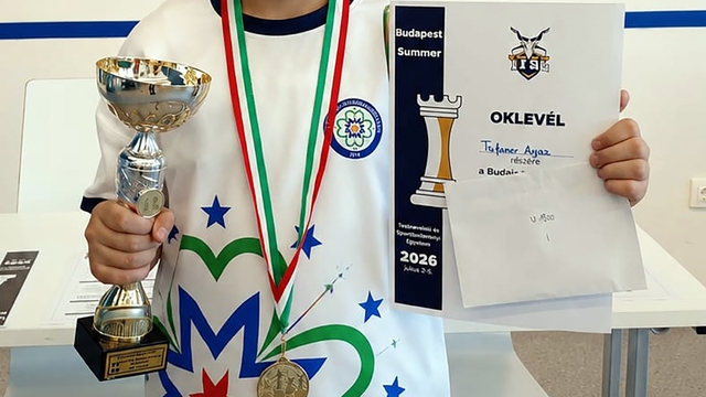 Büyükşehir sporcularından çifte başarı