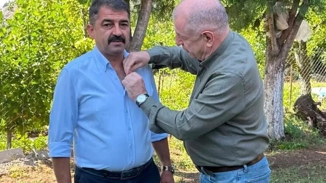 Denizli'de bir garip siyasi transfer hikayesi; "Rozeti birden göğsüme takıverdi
Erkan Hayla'dan Zafer Partisi açıklaması: "Parti değiştirecek karakterde bir adam değilim"
