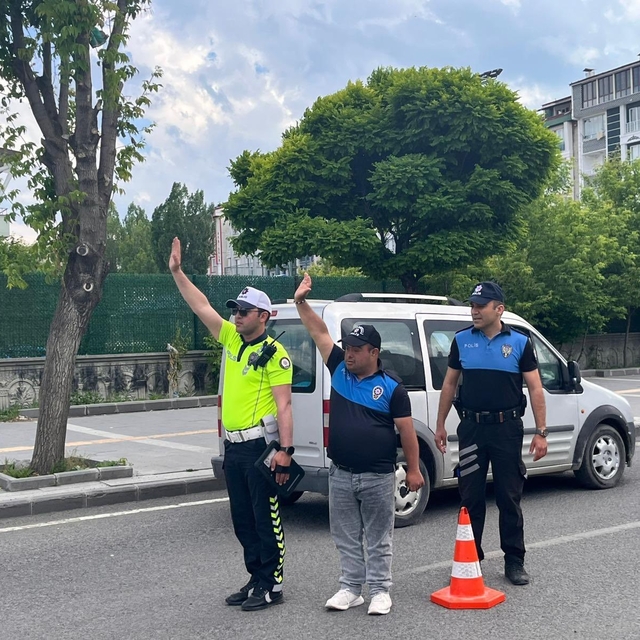 Kars'ta özel gereksinimli gencin polislik hayali gerçek oldu