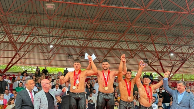 Aktaş, Tarihi Kırkpınar Yağlı Güreşleri'nde şampiyon oldu