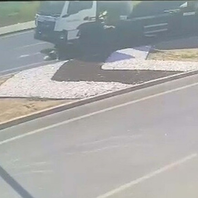 Beton mikserinin çarptığı yaya öldü (2)