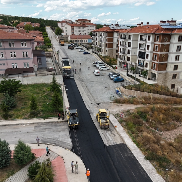 Çorum Belediyesinden Dodurga Belediyesine asfalt desteği