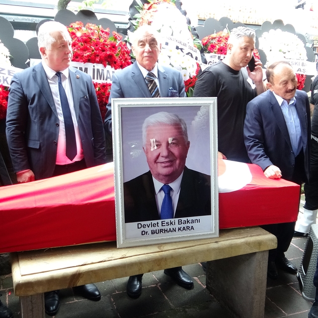 Eski Devlet Bakanı Dr. Burhan Kara son yolculuğuna uğurlandı