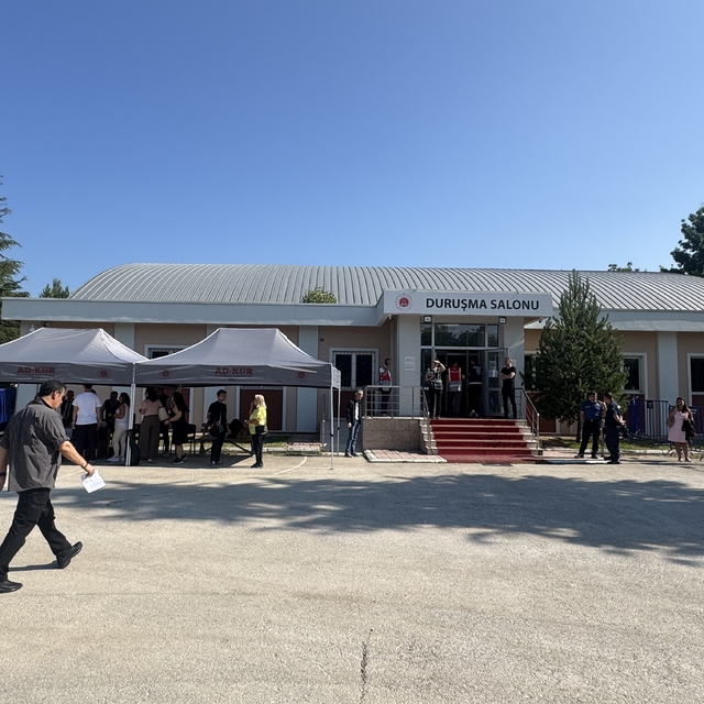 Bolu Belediyesine yönelik "irtikap" soruşturması davası ikinci gününde sürü...