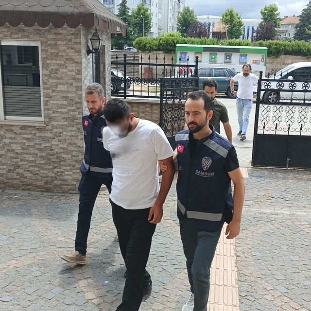 Bafra'da peş peşe operasyonlar: Metamfetaminle yakalandılar